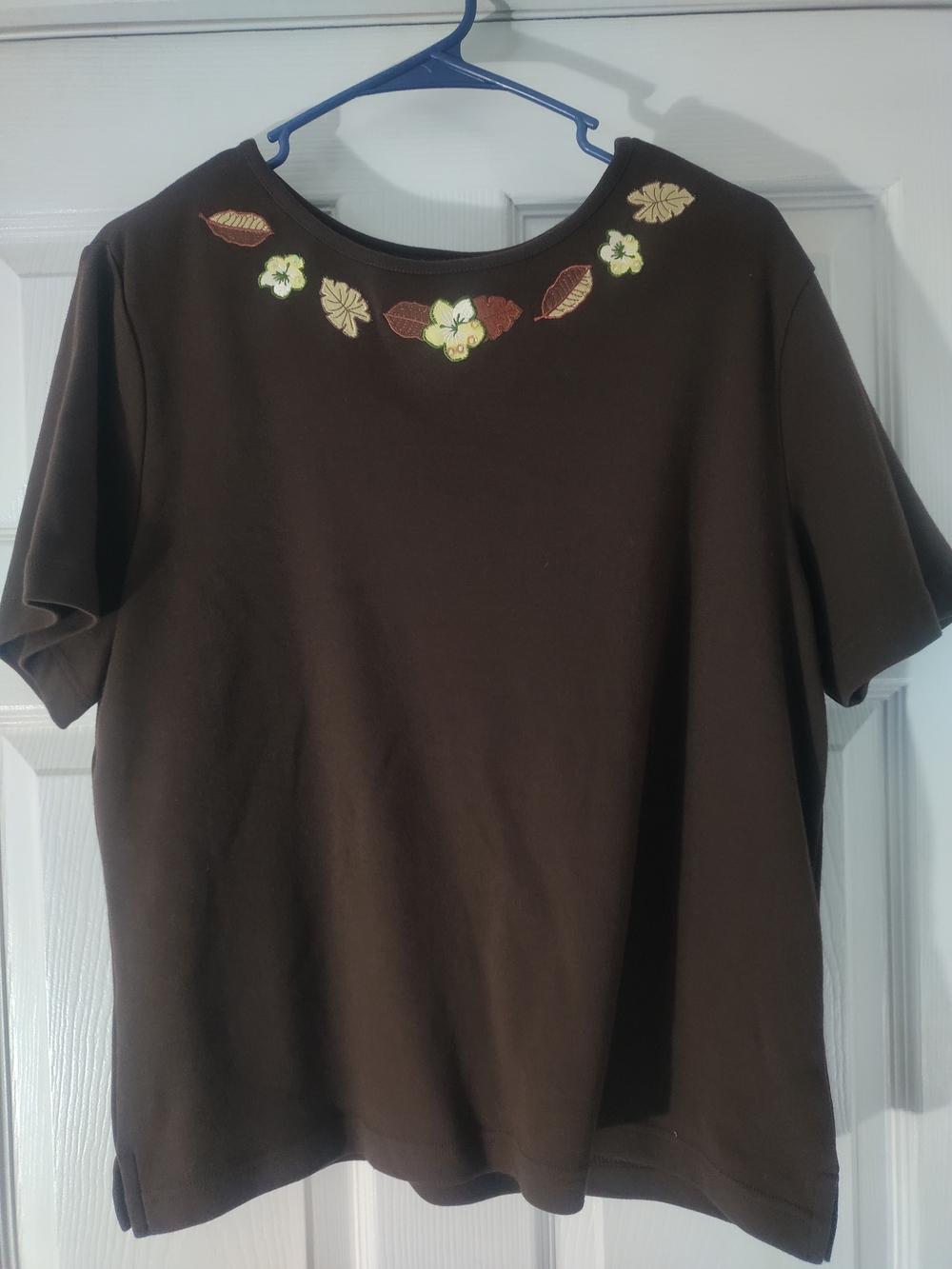 Vintage Breckenridge Brown Short-Sleeve Tee with Embroidered Floral Yoke